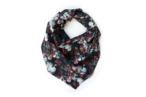 Tuch Roses Scarf