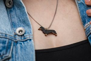 Holzanhänger Walking Dachshund Pendant