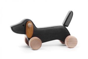 Schwarzer Holz-Dackel
