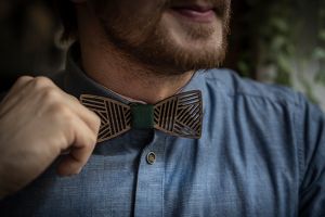 Holzfliege Line Bowtie