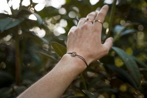 Zartes Armband Peace Wooden Bracelet