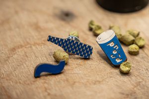 Holzbrosche Proud Lahev Brooch