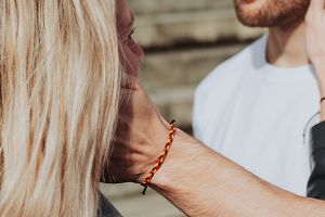 Strickarmband Deutschland in Nationalfarben