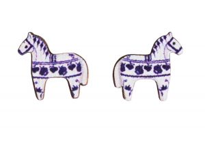 Holzohrringe – Skandi Blaues Pferd