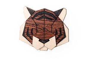 Holzbrosche Tiger Brooch