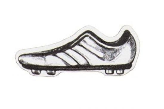 Holzbrosche Football boot Brooch