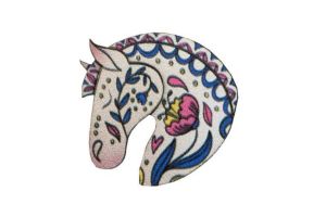 Holzbrosche White horse Brooch