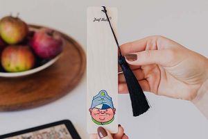 Holzlesezeichen Der brave Soldat Schwejk – Josef Lada ©