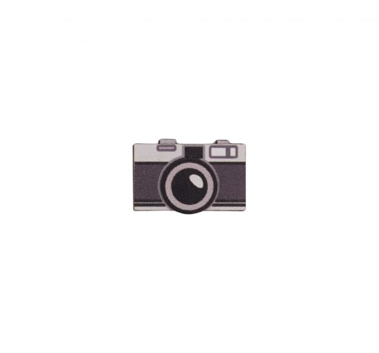 Holzbrosche Camera Brooch