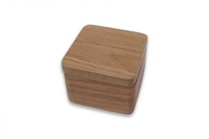 Kleine Holzschmuckbox mit Deckel