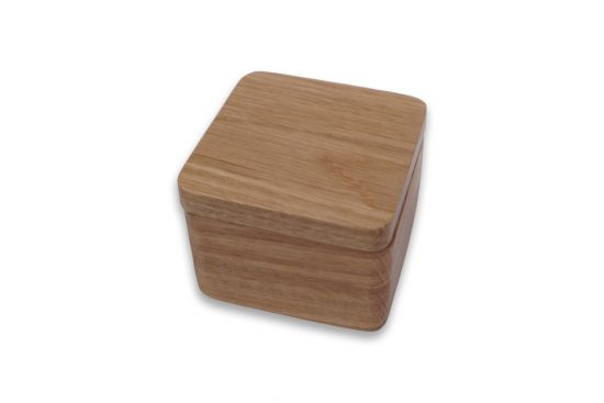 Kleine Holzschmuckbox mit Deckel