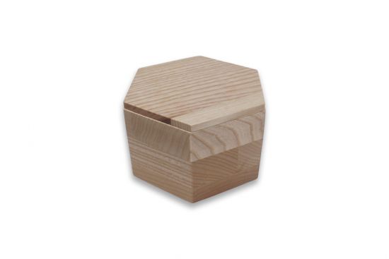 Sechseckige Holzbox mit Deckel
