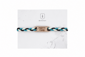 Geflochtenes Armband aus Kordel mit Holzelement Breeze